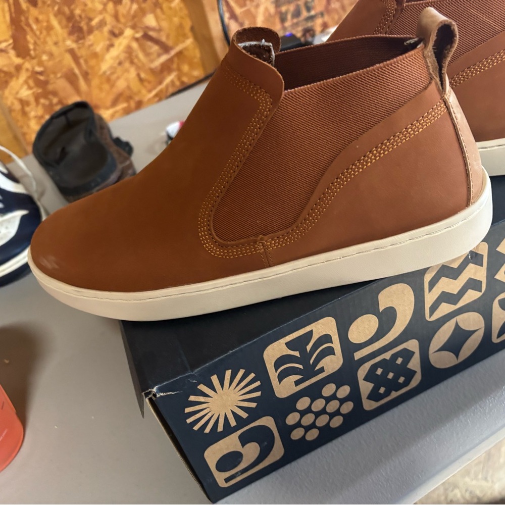 OluKai Women’s Pehuea Ankle Shoes Brown Slip-On Loafers - Picture 6 of 8